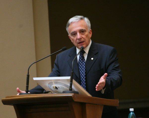 Isărescu: "I don't see a recession and I don't think we're going in that direction" 