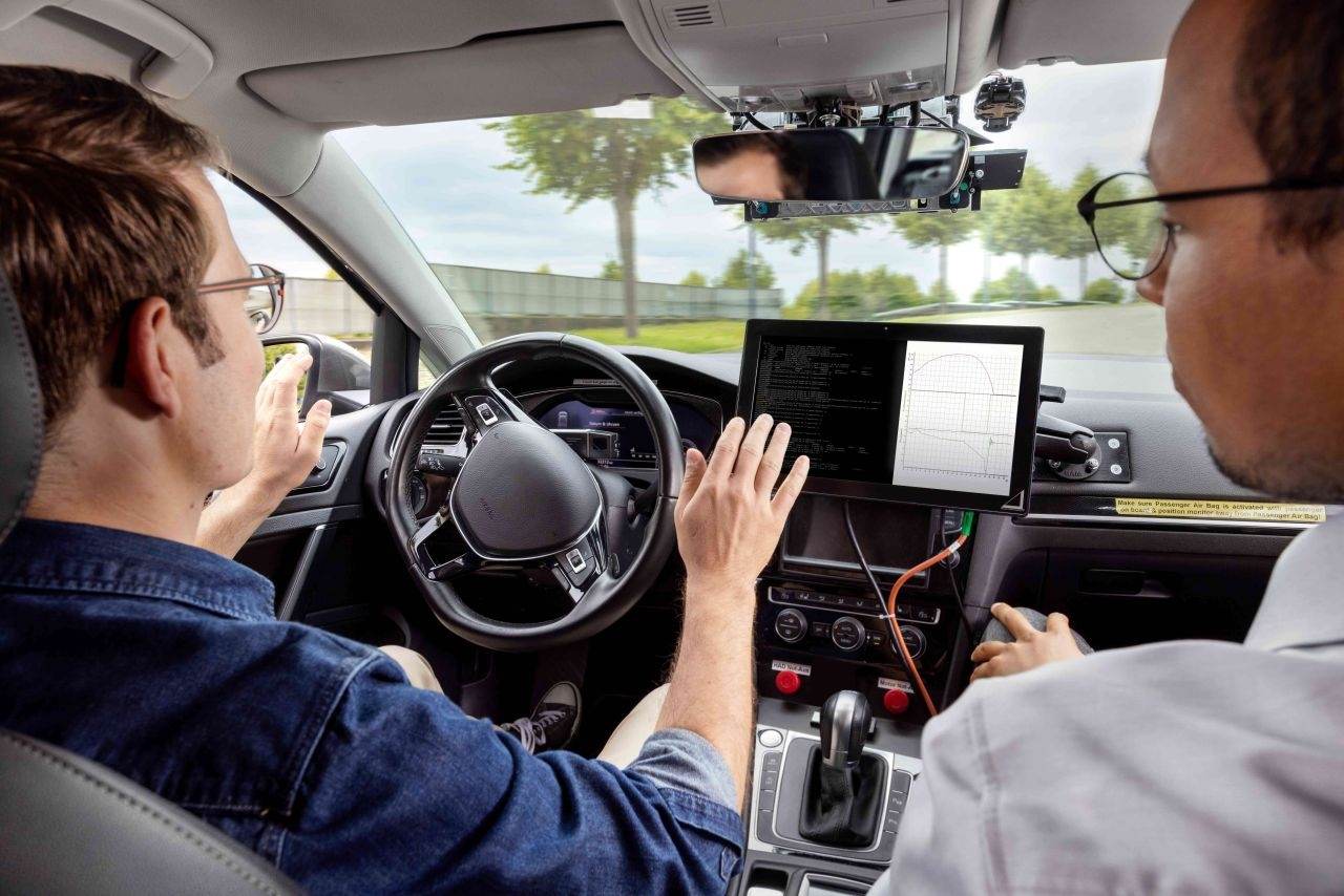 Bosch face echipă cu Microsoft pentru a explora noi frontiere cu IA generativă