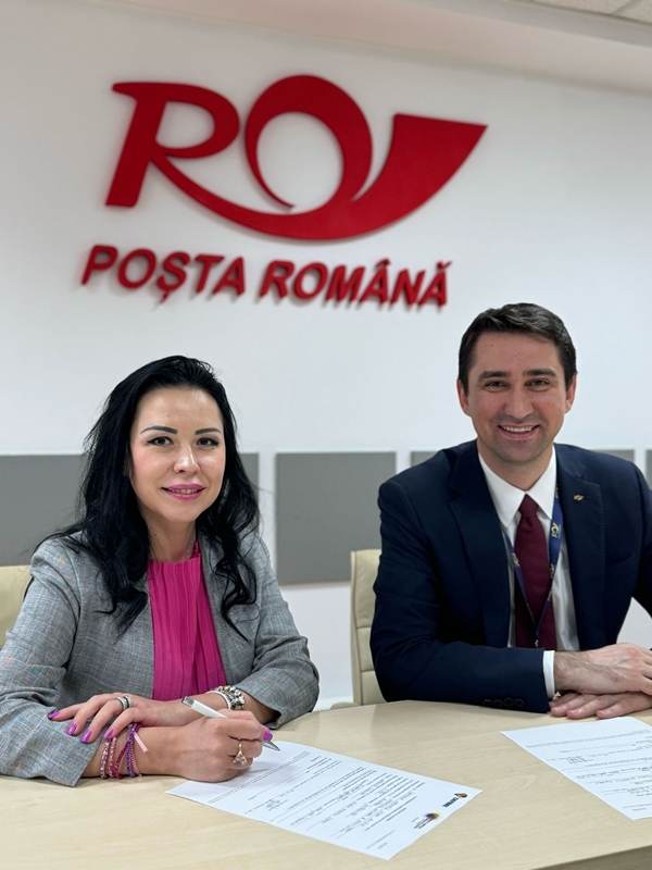 Andreea Negru, preşedinta PEFA şi Valentin Ştefan, directorul general al Poştei Române