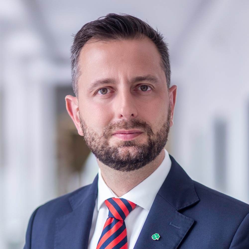 Ministrul Apărării polonez: "Polonia va construi o bază aeriană cu elicoptere de luptă, în apropierea frontierei cu Ucraina"