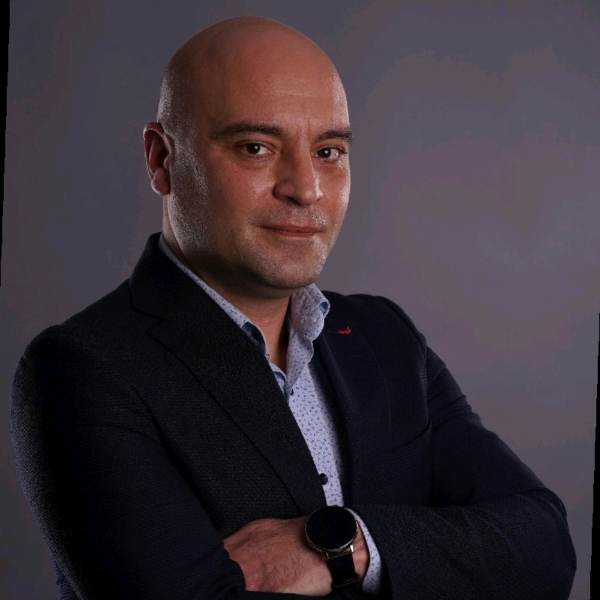 Valentin Anghel, fondator AVBS Broker de Credite
