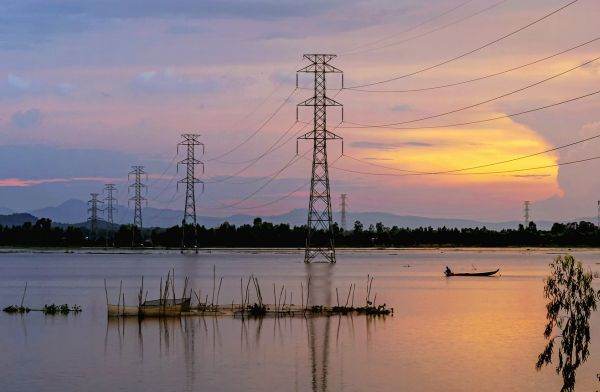 ERT Report: Underfunded Investments in the Development of Energy Transmission and Distribution Networks