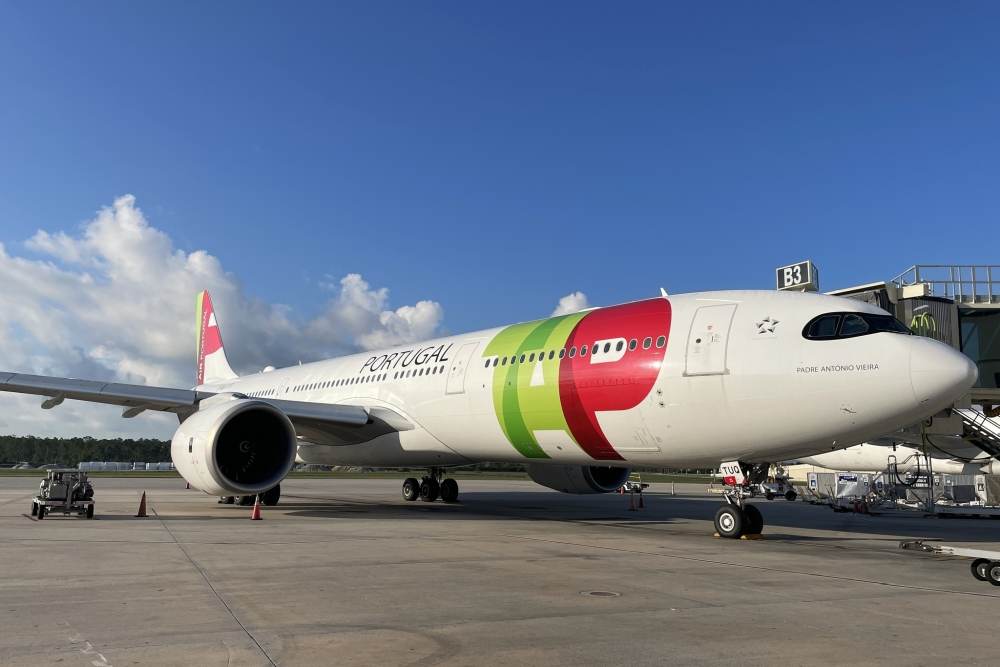 Reuters: "Noul Guvern al Portugaliei este decis să privatizeze compania aeriană de stat TAP"