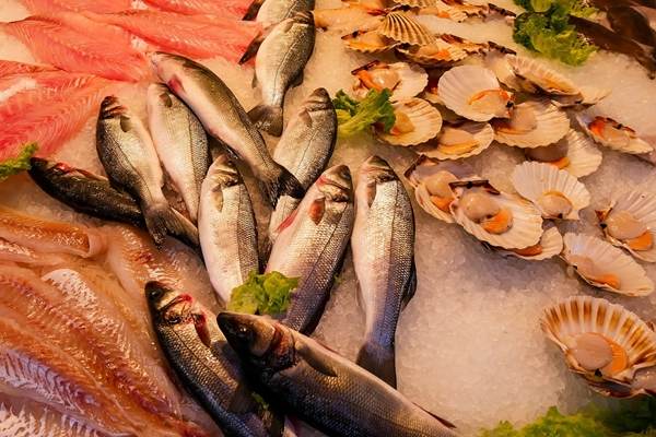 Peste 300 de tone de peşte şi produse din peşte au fost verificate de ANPC