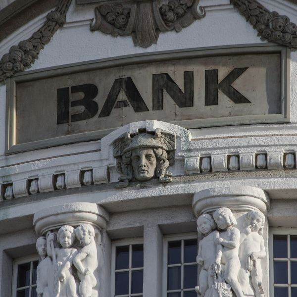 TradeVille: Băncile americane, aşteptate să raporteze venituri în scădere