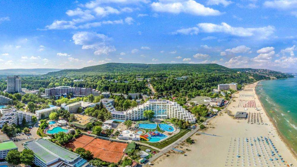 Iri Travel: Albena rămâne staţiunea preferată de familiile cu copii, cu o creştere a cererii de 25% pentru sezonul 2025