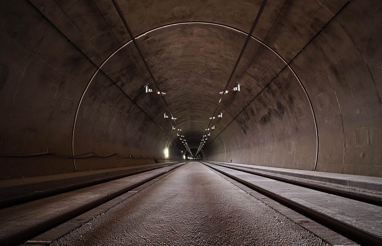 Marea Britanie aprobă un tunel rutier de 13 miliarde de dolari sub Tamisa