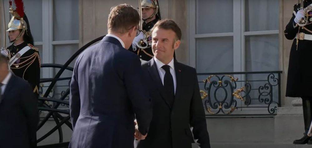 Macron primeşte liderii coaliţiei pentru sprijinirea Ucrainei