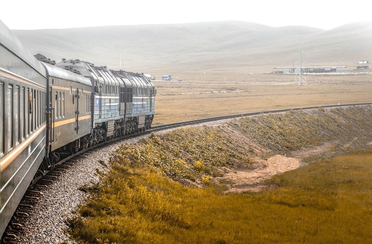 Deutsche Bahn îşi reduce pierderile din 2024, dar rămâne în dificultate