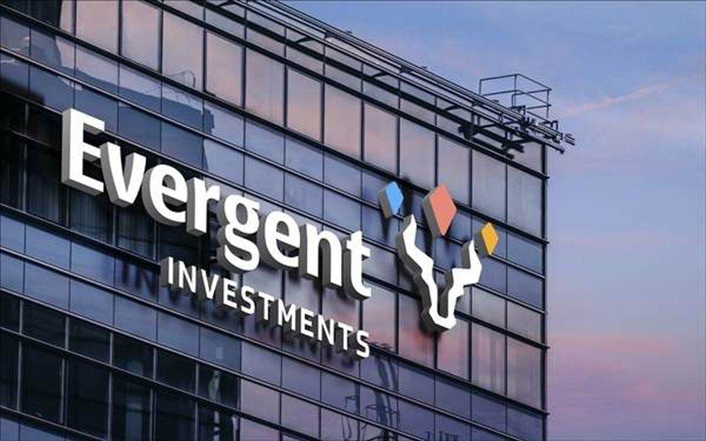 Evergent Investments îşi menţine declaraţia de retragere din acţionariatul Aerostar şi continuă demersurile legale