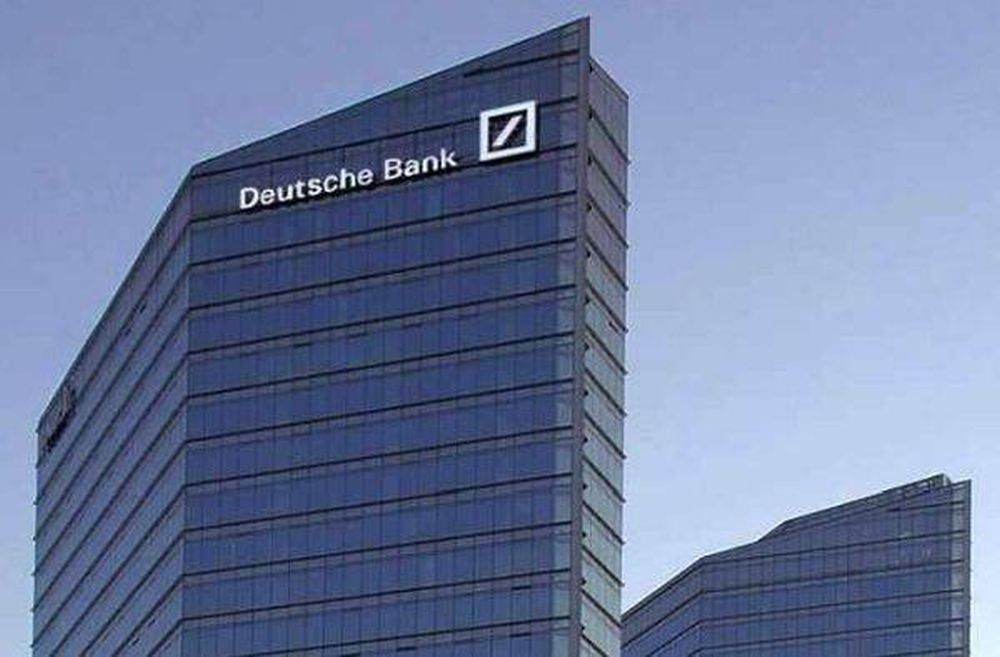 Deutsche Bank îşi prelungeşte colaborarea cu CEO-ul Christian Sewing şi anunţă schimbări în conducerea executivă
