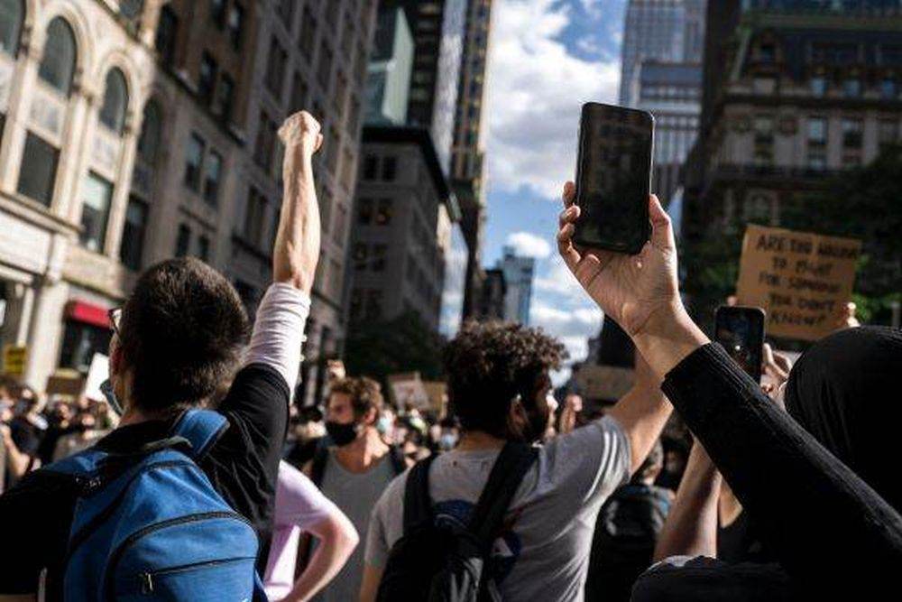 Proteste în Regatul Unit împotriva Tesla: manifestanţii cer boicotarea companiei conduse de Elon Musk