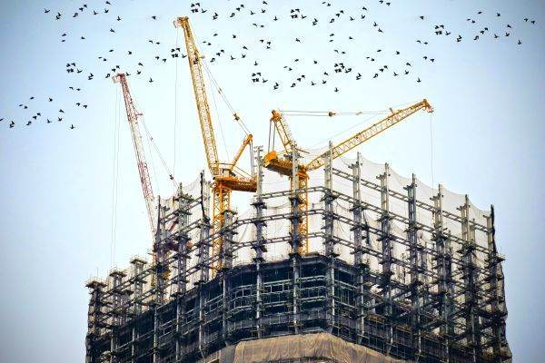 INS: În primele două luni din 2025 au fost eliberate 4.535 autorizaţii de construire pentru clădiri rezidenţiale