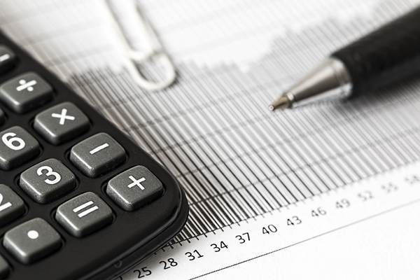 Evoluţia pieţei de fuziuni şi achiziţii (M&A) din România în primul trimestru al anului 2025