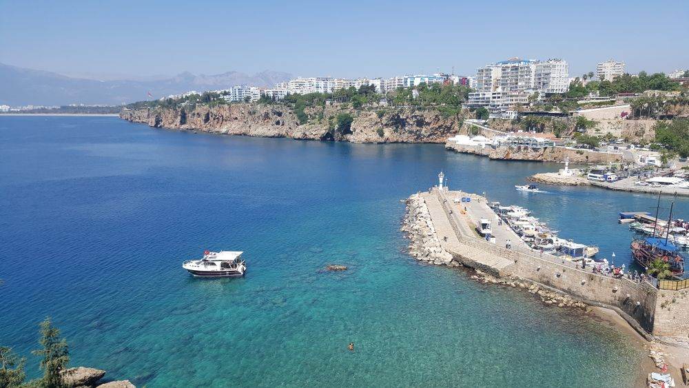 Paralela45: Sărbătorile pascale şi de 1 Mai în Antalya
