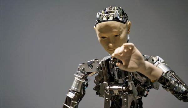 Meta turns its users into AI "trainers"