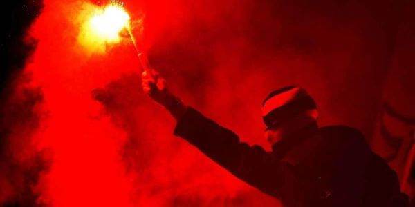 Suporterii echipelor Lazio şi AS Roma au primit interdicţie pentru următoarele trei meciuri din deplasare