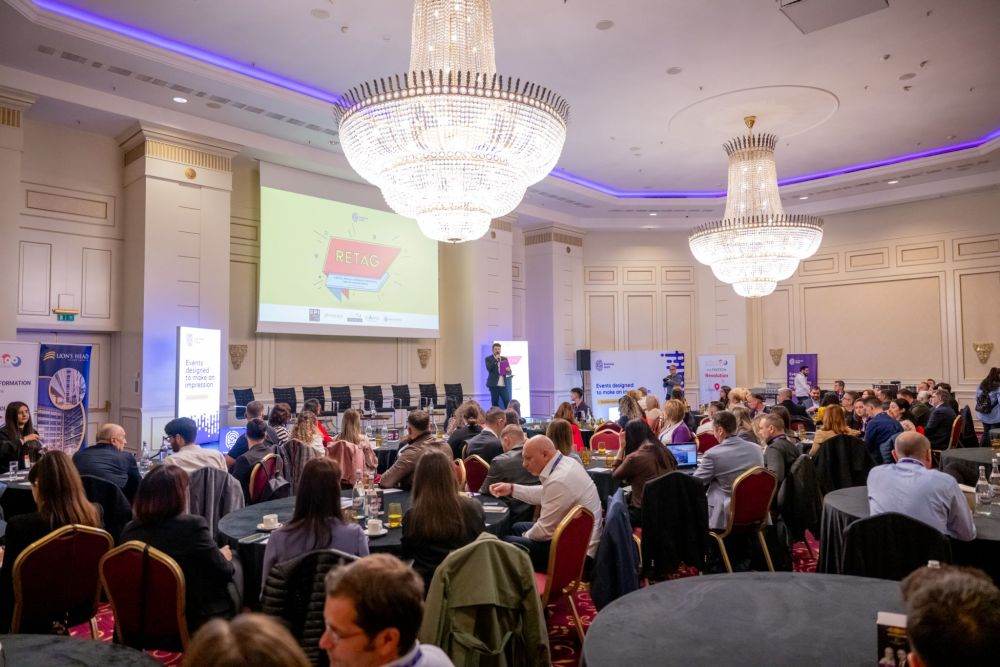 "85% dintre consumatori spun că încrederea este un top driver în ceea ce priveşte alegerea"