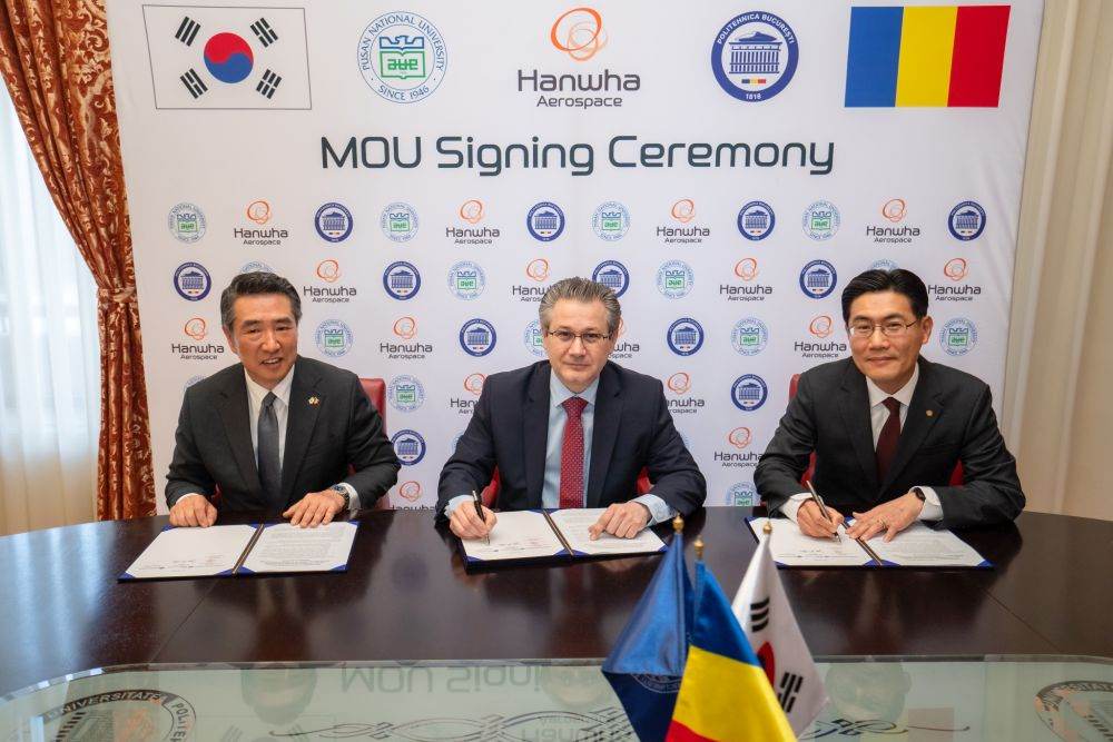 Hanwha Aerospace România a semnat un memorandum trilateral pentru colaborare în domeniul tehnologiei de apărare 