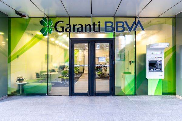 Garanti BBVA România raportează o creştere de 28,6% a veniturilor nete, în anul 2024