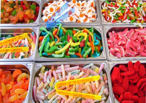 SUA interzic coloranţii alimentari artificiali - decizie istorică susţinută de experţi şi politicieni