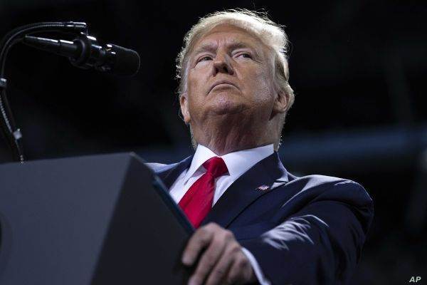 Popularitatea lui Trump este în scădere