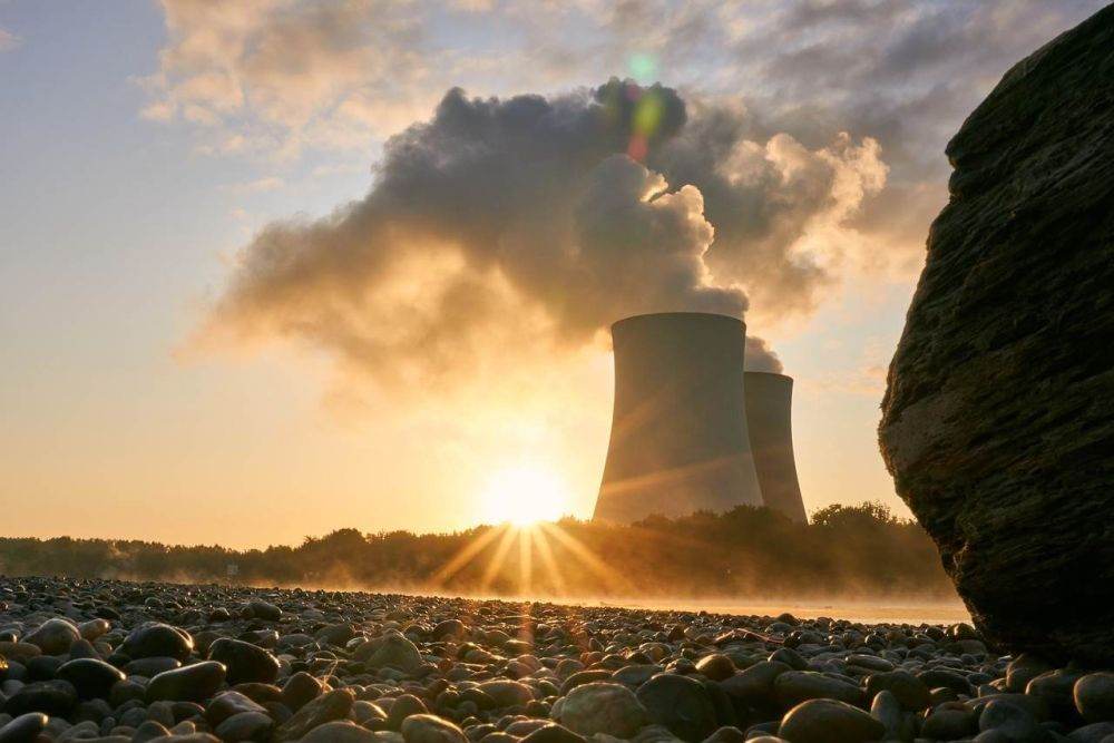 Autorităţile chineze au aprobat construcţia a 10 noi reactoare nucleare