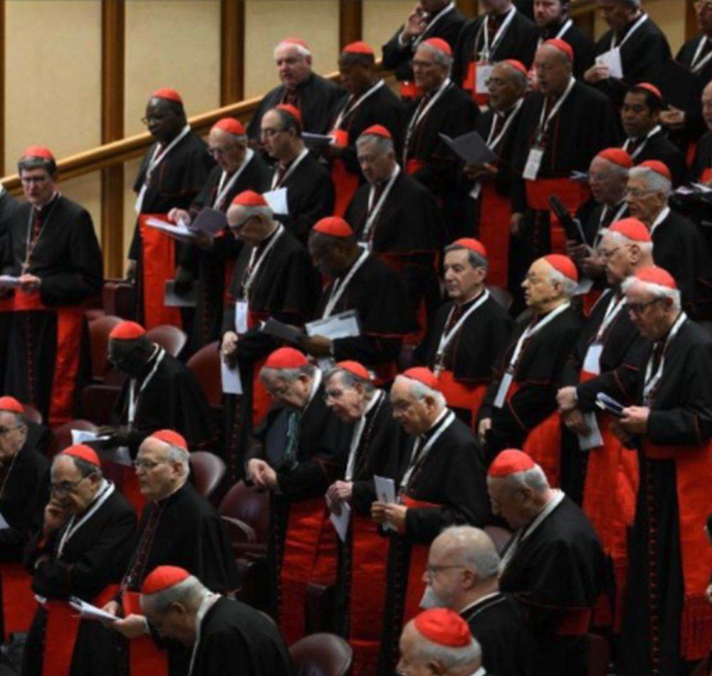 Toţi cei 133 de cardinali electori au ajuns la Roma