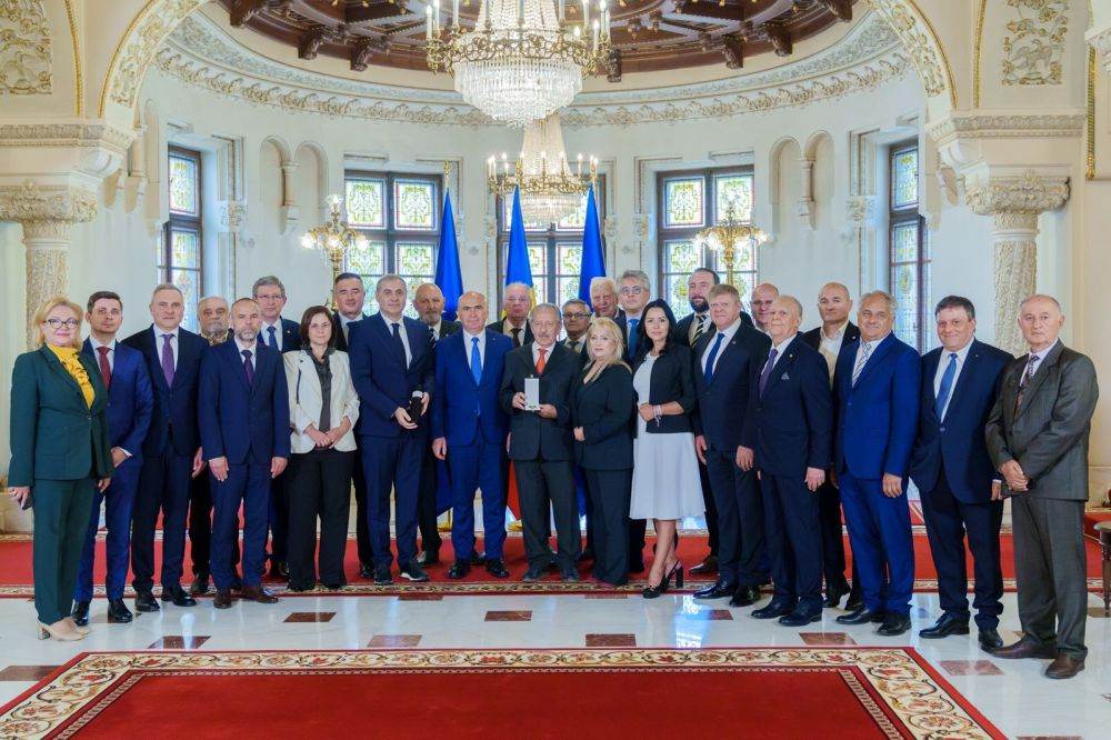 Ordinul "Meritul Industrial şi Comercial", în grad de Cavaler, 𝐚𝐜𝐨𝐫𝐝𝐚𝐭 𝐈𝐌𝐌 România 