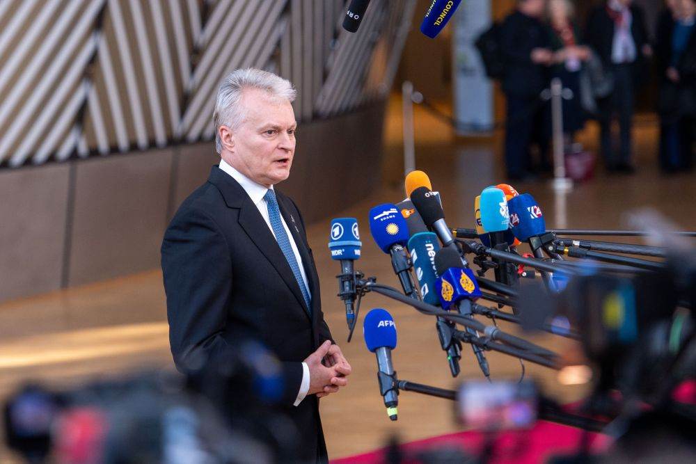 Lituania şi-a închis spaţiul aerian pentru liderii slovac şi sârb în drum spre Rusia