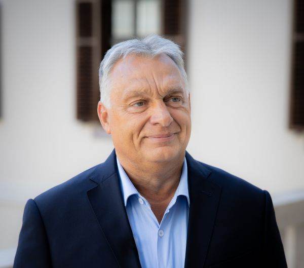 Photo source: facebook / Orban Viktor