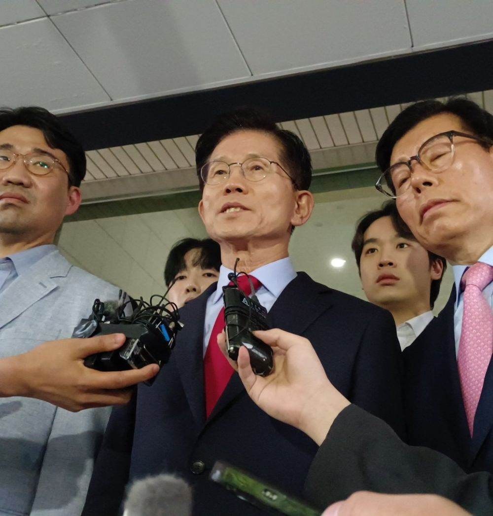 Kim Moon-soo, candidat oficial al partidului de guvernământ la prezidenţialele din Coreea de Sud