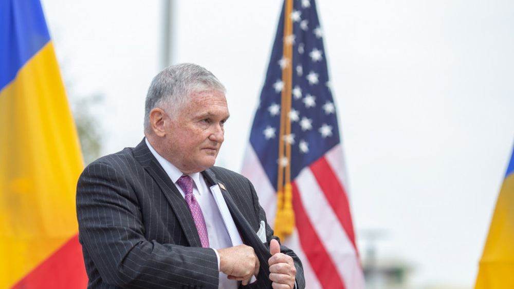 Adrian Zuckerman: George Simion reprezintă un pericol pentru democraţie, Nicuşor Dan este singura alegere responsabilă