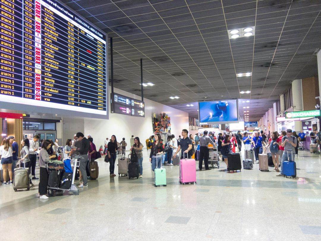 Vola.ro integrează zborurile LOT Polish Airlines printr-un parteneriat regional