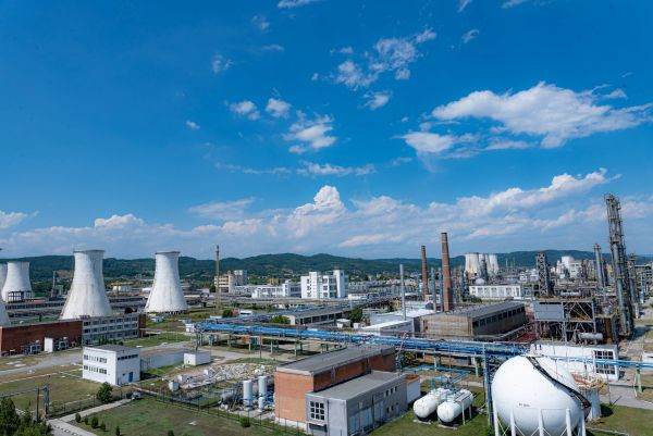  Falling demand hits Chimcomplex's first-quarter results 
