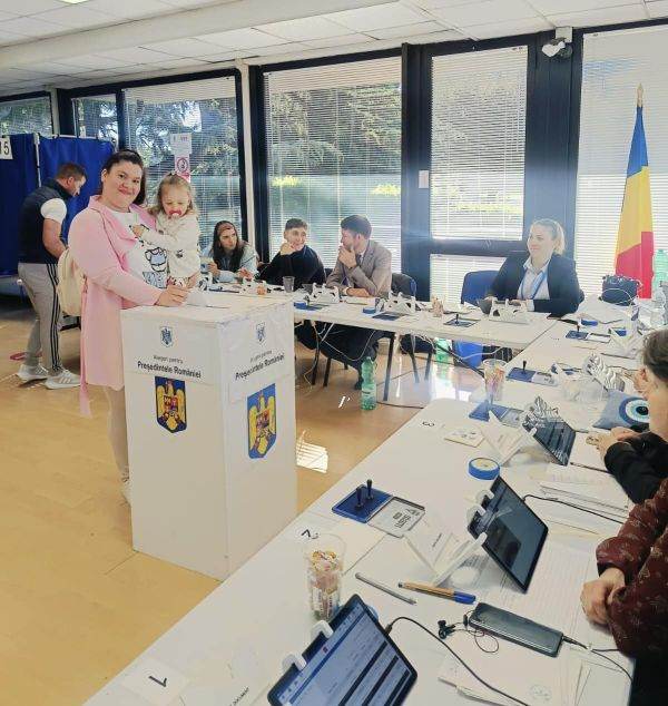Large number of voters in the Diaspora