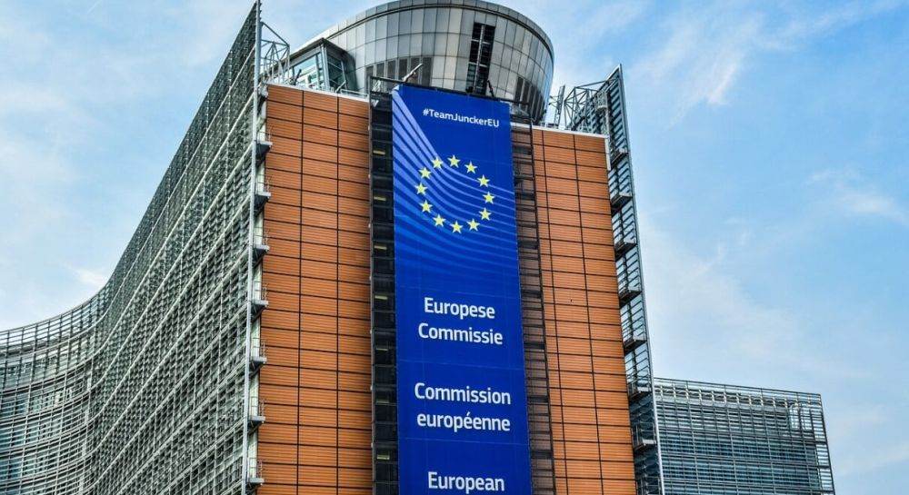 Comisia Europeană propune o taxă de doi euro pentru fiecare colet de mică valoare care intră în UE