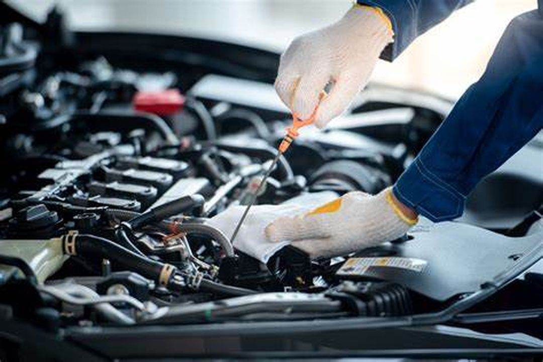 Service-urile auto, ultima linie de apărare într-o industrie a asigurărilor cu profituri uriaşe