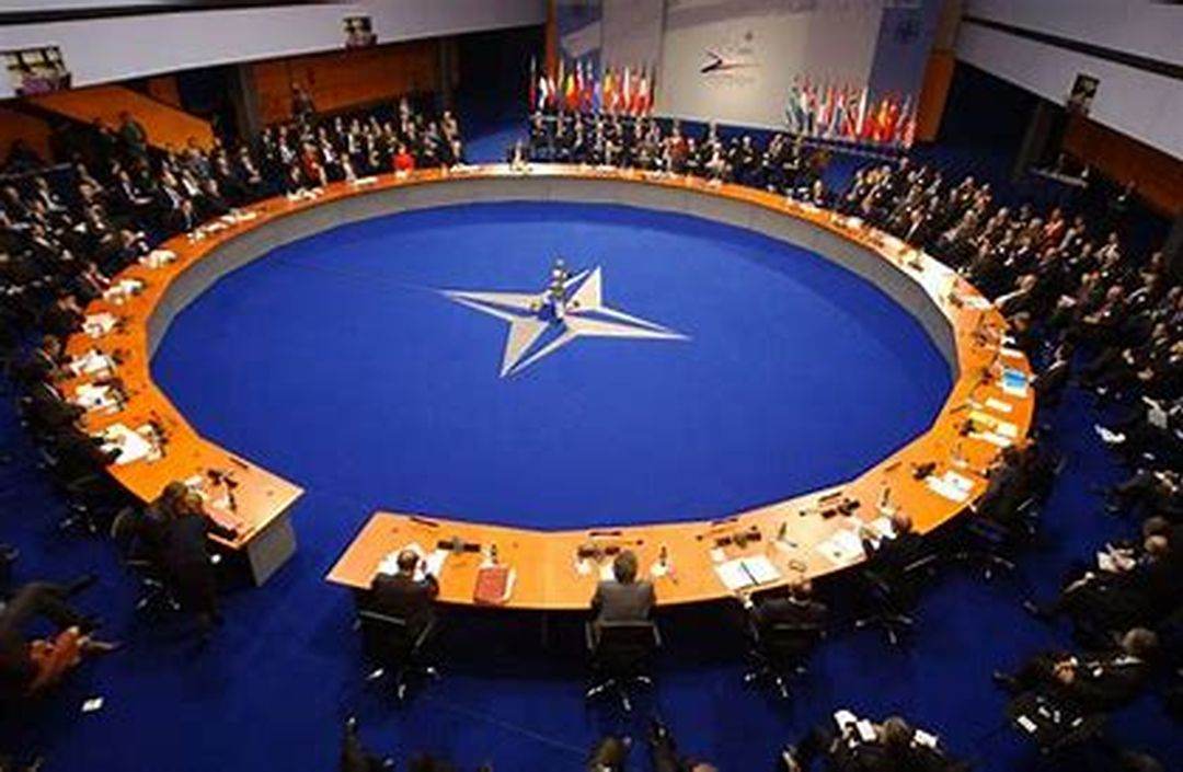 Trump păstrează controlul american asupra conducerii militare NATO