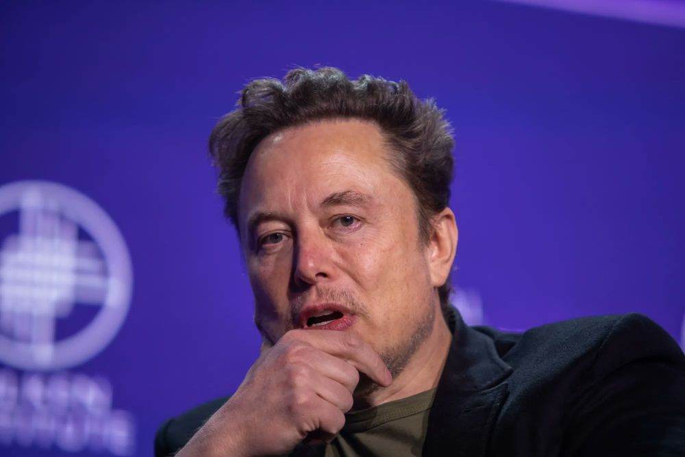 Tatăl lui Elon Musk, invitat la un forum pro-Kremlin organizat la Moscova