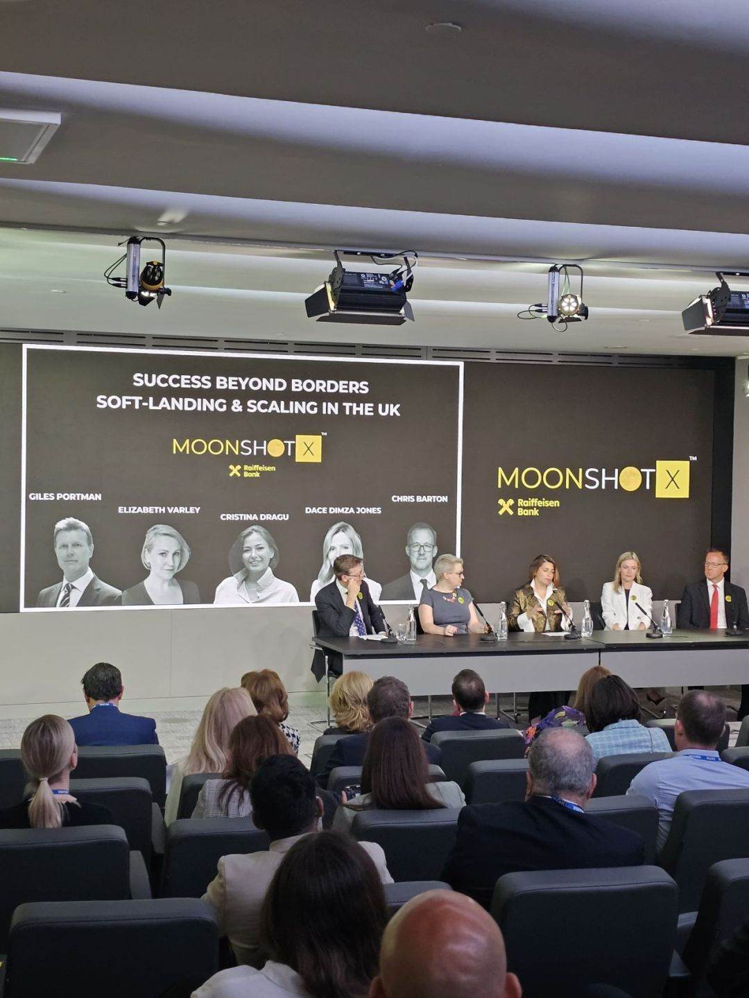 Companiile româneşti din MoonShotX au închis pentru prima dată o sesiune la London Stock Exchange