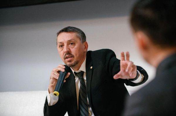 Sursa foto: facebook/ Ministerul Educaţiei al României 