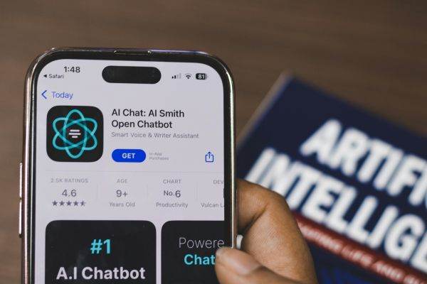 Studiu: Chatbot-urile AI nu creează dependenţă