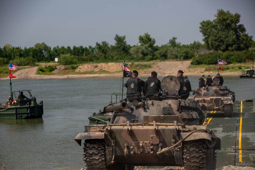 Forţele Terestre Române şi Armata SUA au traversat Dunărea în cadrul exerciţiului NATO Saber Guardian 25