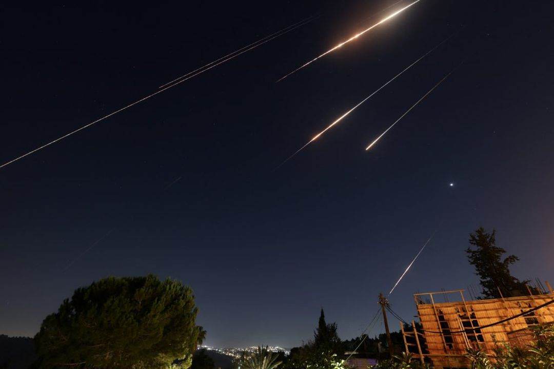 Atacuri masive cu rachete asupra Israelului
