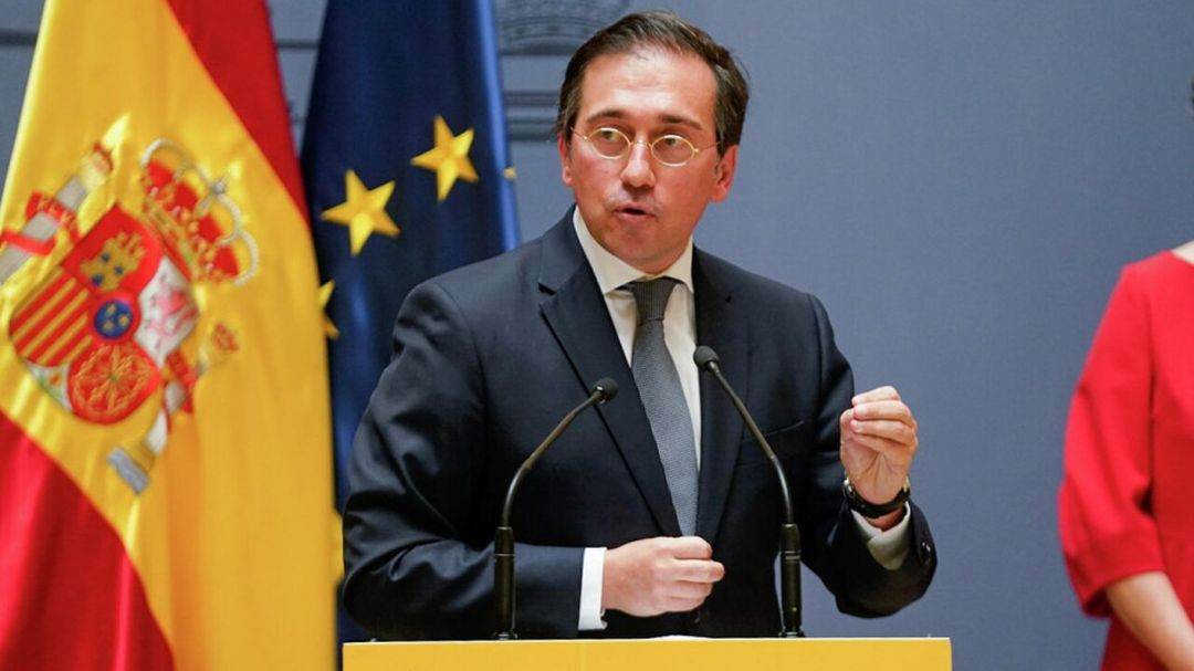  Şeful diplomaţiei spaniole cere UE să oprească vânzarea de arme către Israel pe durata războiului din Gaza