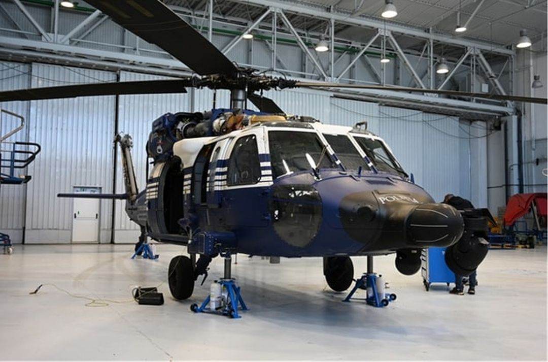 Aerostar finalizează prima inspecţie de întreţinere de rutină a unui elicopter Black Hawk
