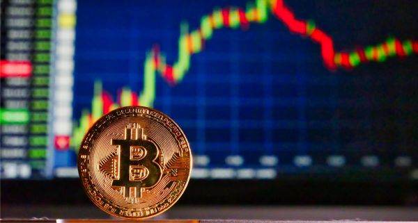MarketWatch: Mulţi investitori au expunere la Bitcoin, chiar dacă nu şi-au propus acest lucru