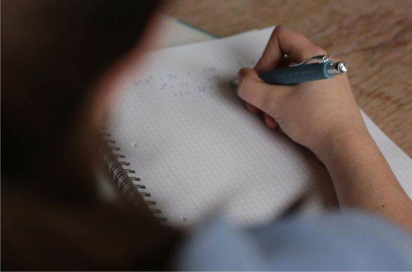 Educaţia liceală se schimbă: noi planuri-cadru 