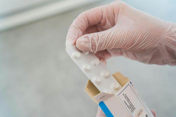 Paracetamol din plastic: o descoperire promiţătoare, dar cu limite practice